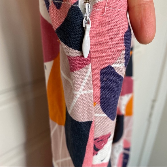 SADIE & SAGE PINK PALM PRINT FLUTTER SLEEVE DRESS - Picture 6 of 13